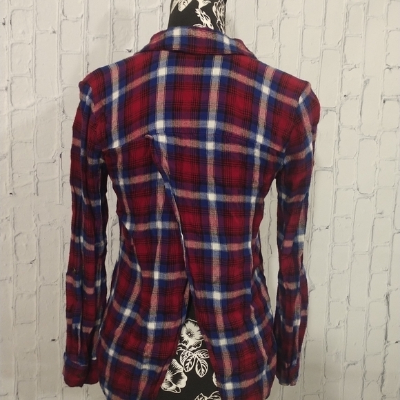 Charlotte Russe Red Blue Plaid Button Down Top Size Small - Picture 3 of 4